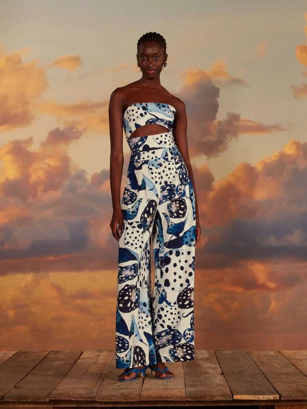 Blue & White Abstract Print Wide-Leg JumpsuitFARM Rio Off-White Mantas Strapless